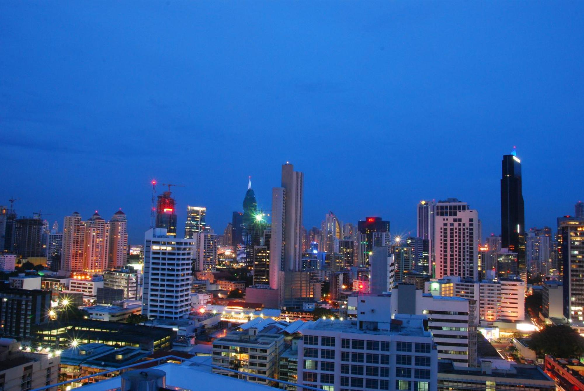 Tryp By Wyndham Panama Centro Hotel Bagian luar foto